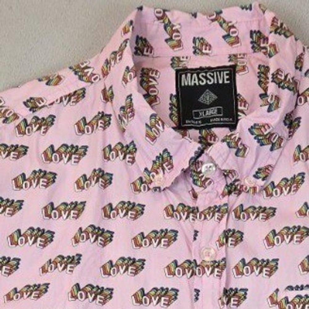 Massive Pink Rainbow LOVE Print Button Up‎ Shirt Men's XL Short Sleeve Slim Fit